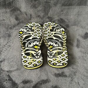 Vera Bradley Black and Yellow Floral Sandals